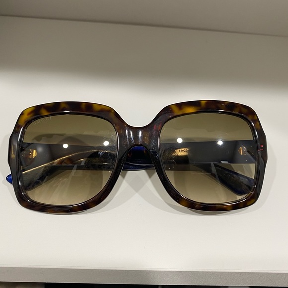 Gucci sunglasses